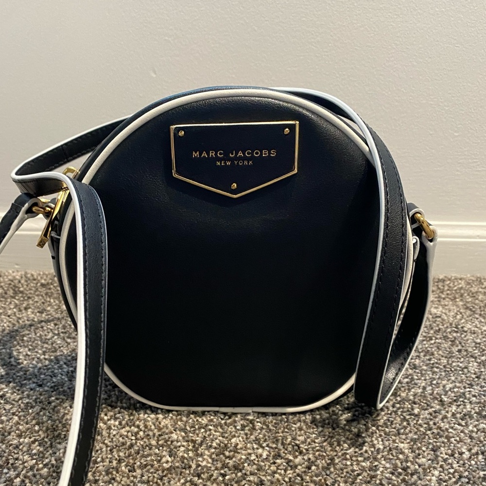 Marc Jacobs Voyager crossbody